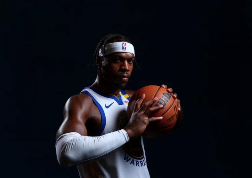 35 Minutes! 49+9+7! Why is Buddy Hield Only Worth 4 Years, $37 Million?-1
