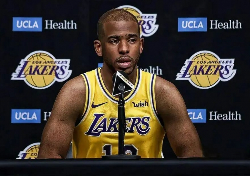 Breaking News: Chris Paul May Request a Trade! Spurs Can't Deliver the Championship He Seeks-0
