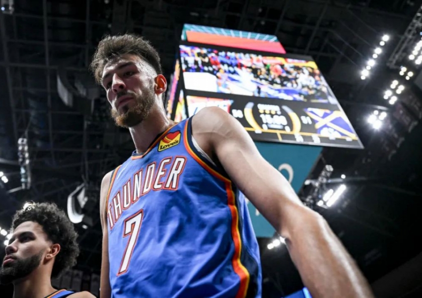 Breaking Out: Chet Holmgren's Stellar Start Raises the Stakes — Is He Truly Behind Wembanyama?-2