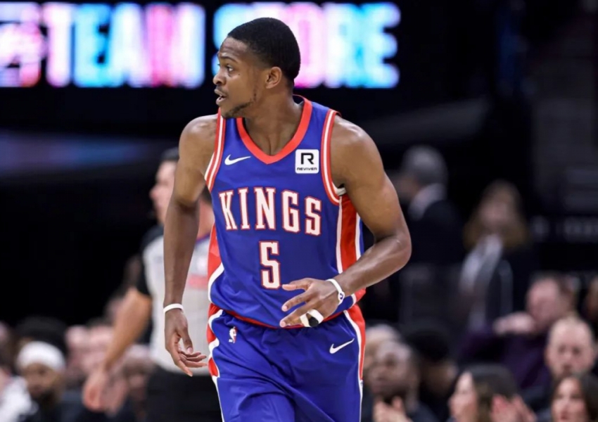 109 Points in Back-to-Back Games! De'Aaron Fox Makes History—Is He Underrated?-2