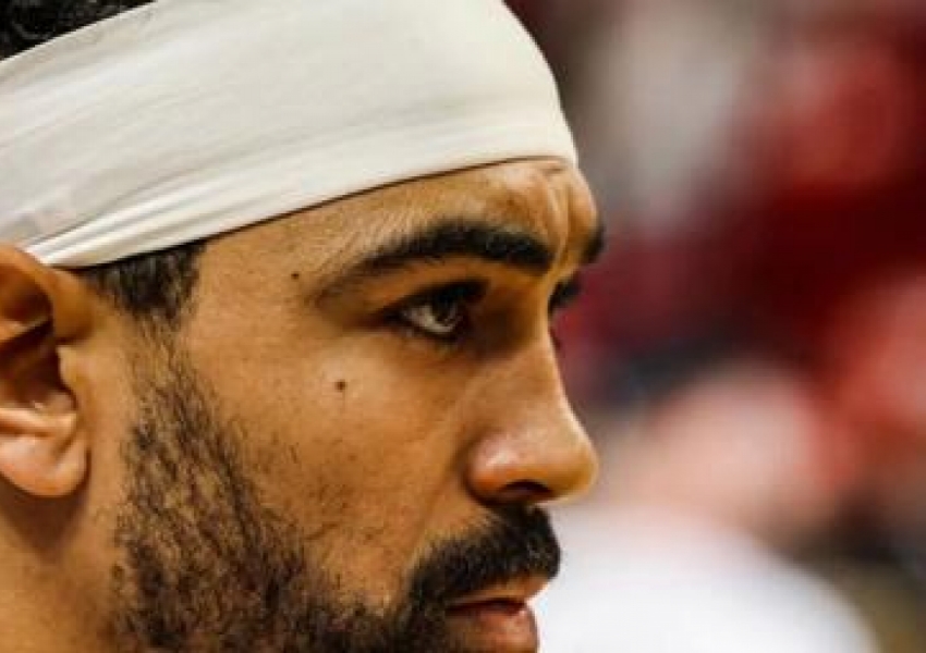 2.8 PPG! $10 Million Vincent—How Did the Lakers Get Duped?-1