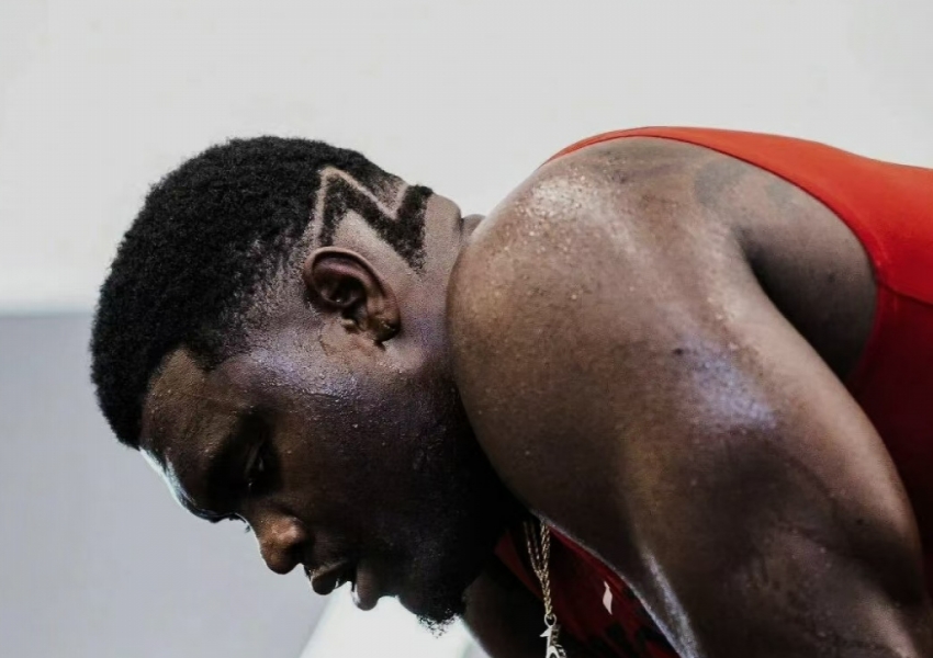 Farewell, Zion! Sudden Injury Leaves Him Sidelined Indefinitely from NBA Action-0