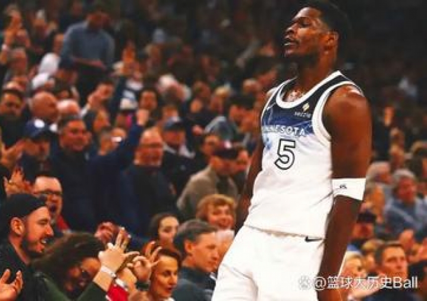 Is It Falling Apart? Edwards Publicly Complains, What’s Really Going Wrong with the Timberwolves?-1