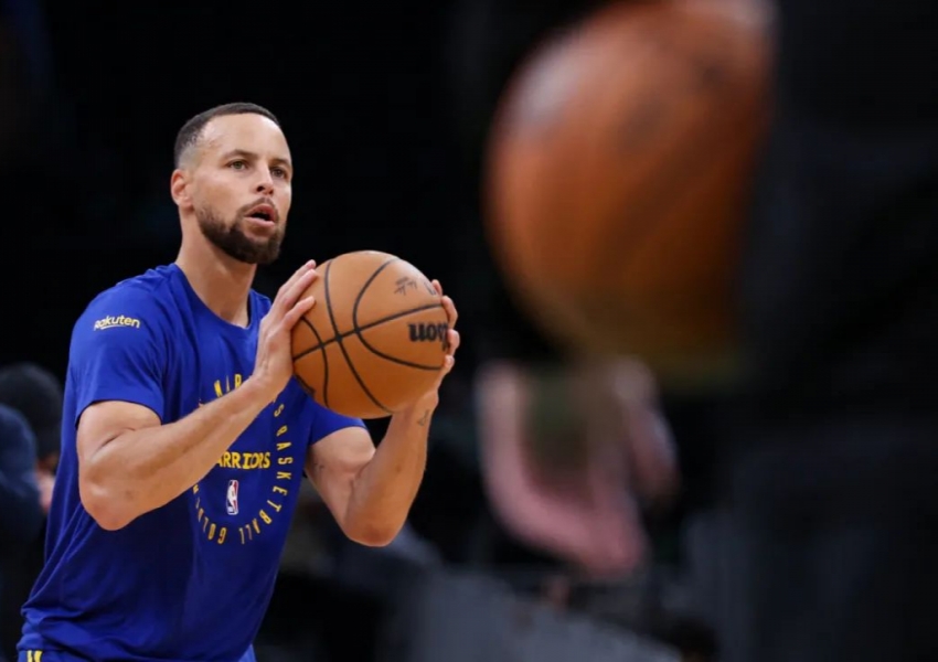 Rare Outburst! Curry’s Emotional Outburst and Anger Revealed: Did Thompson Make the Wrong Move?-2
