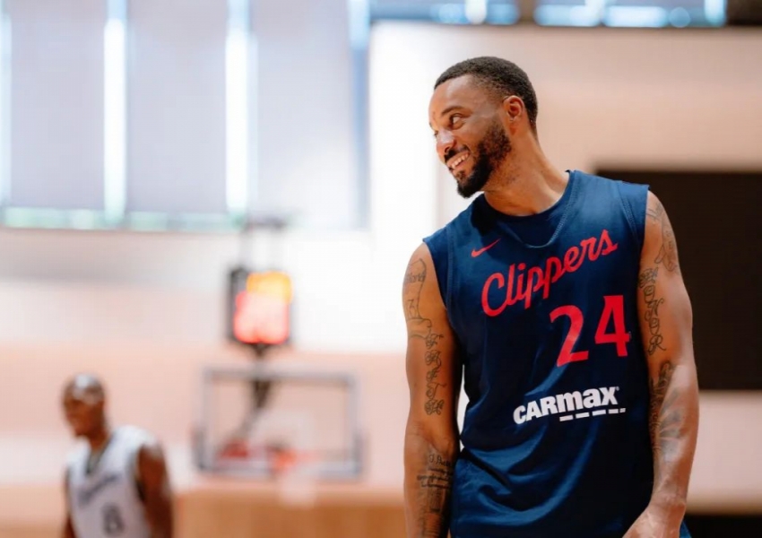 Seven Straight 20+ Point Games! Can 31-Year-Old Powell Win Most Improved Player?-0