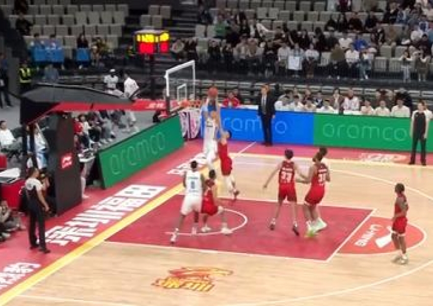 Thank You, Zhou Qi! 12 Shots to 20 Points! Finally Becoming the Starting Core…-0