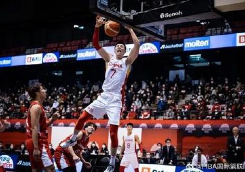 Thank You, Zhou Qi! 12 Shots to 20 Points! Finally Becoming the Starting Core…-2