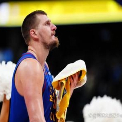 56+16+8! The Peak Jokic, Being Used to Develop Rookies?