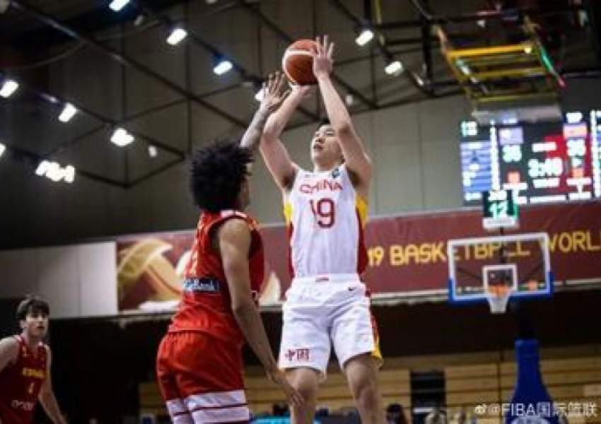 Farewell, Zeng Fanbo! Two Games, 22 Points, 10 Boards—This Is the NBA-Caliber Chinese Forward-1