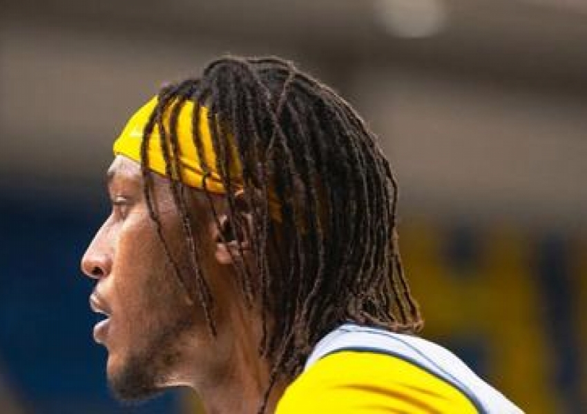 Elite Stretch Big! Could Anthony Davis and Myles Turner Be the Perfect Frontcourt Duo?-0