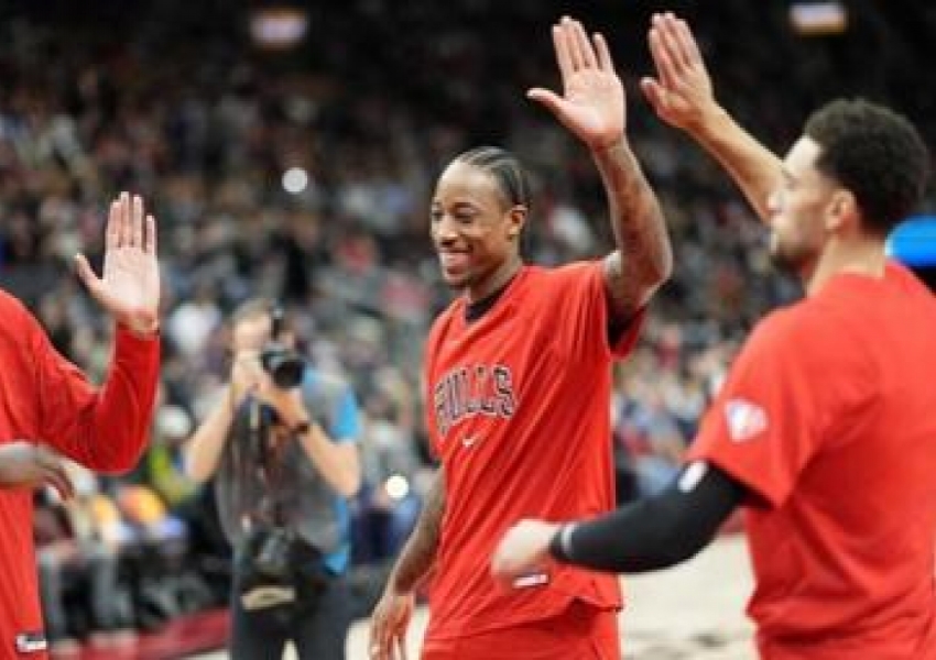 The Leaders Are Gone, The Team Rebuilds in a Month, Yet Finds Itself in the Playoff Hunt-1