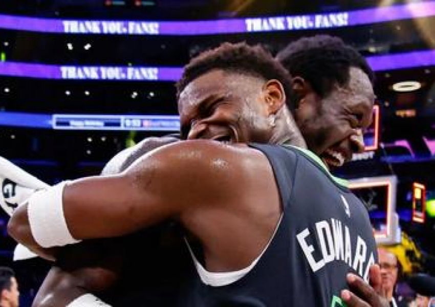 Dominating the Lakers: Just How Good Is Julius Randle in the Playoffs?-0