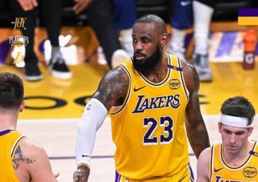 First to Go? Lakers’ Trade Plans Signal the End of the Road for Dalton Knecht-2